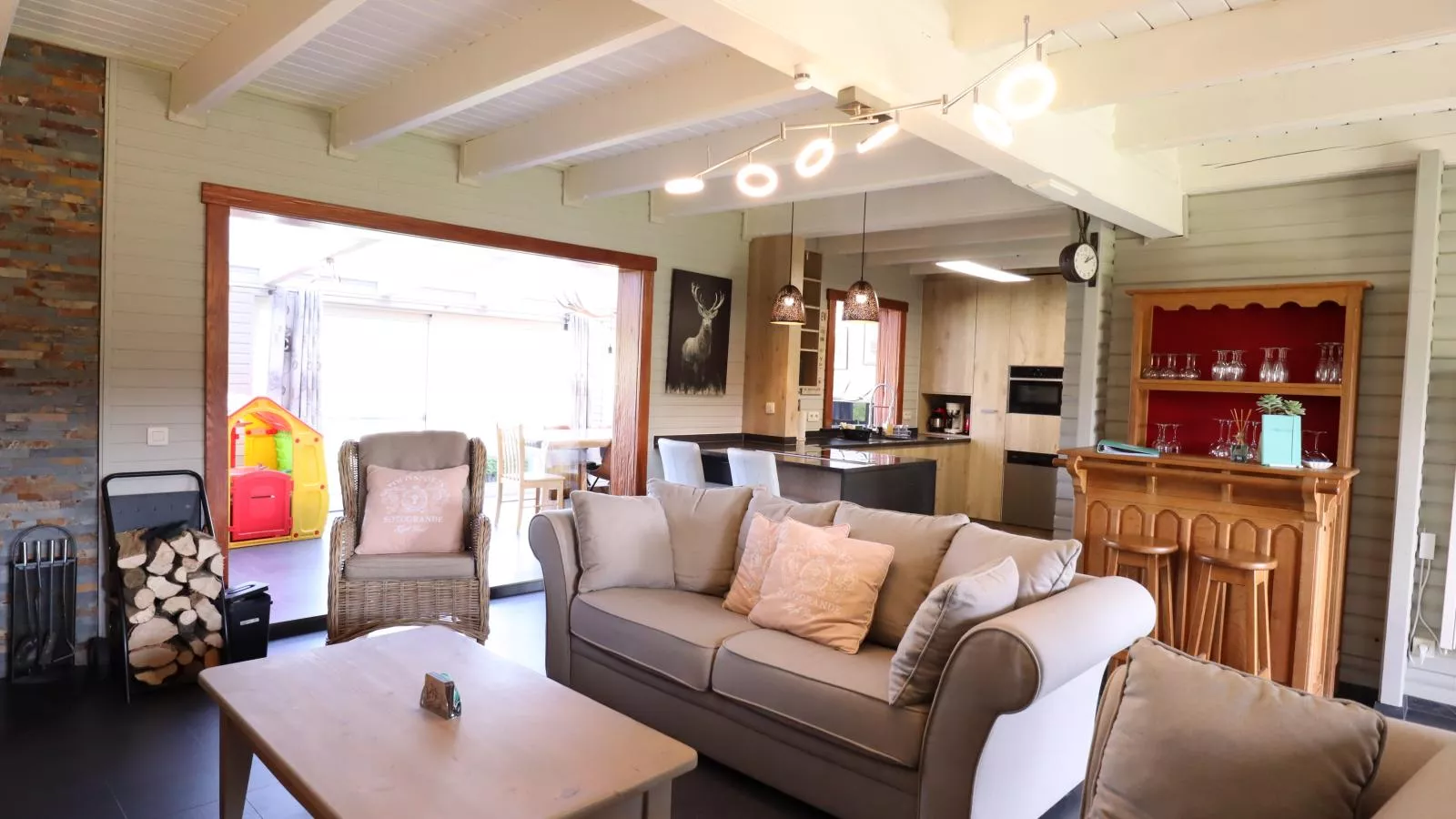 Myrabelle - Living room