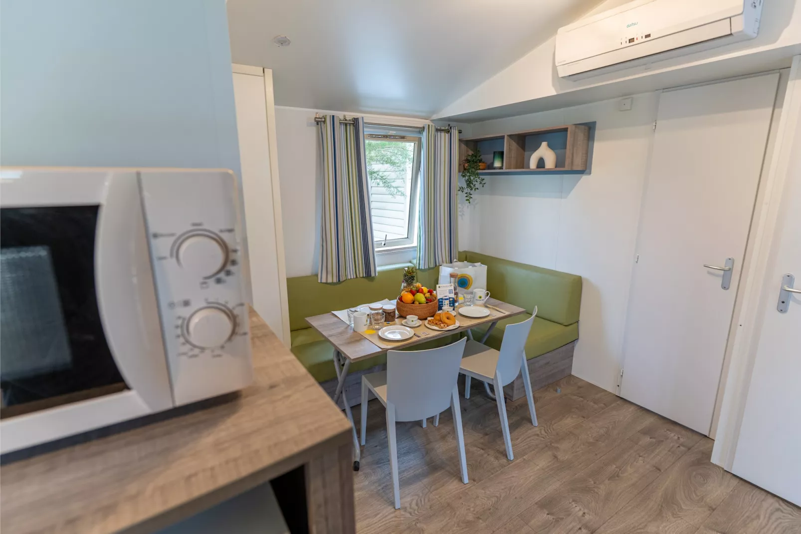 VIGNA SUL MAR FAMILY COLLECTION - LODGE DELUXE - Living room