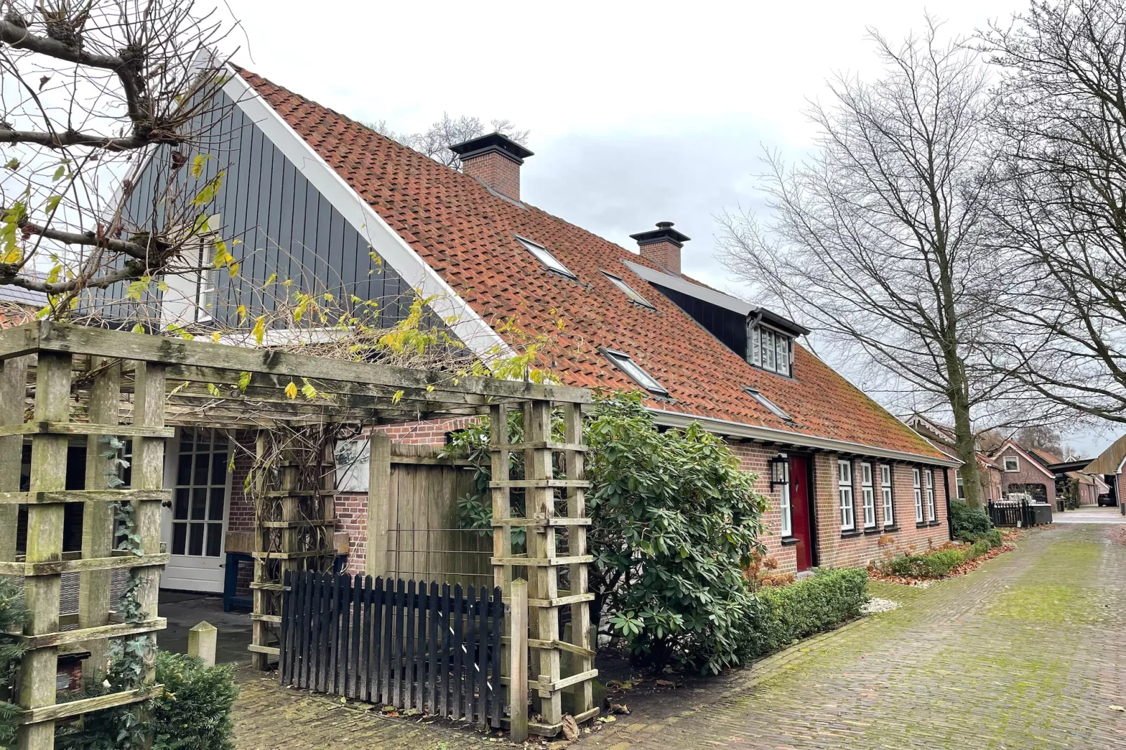 De Binnenhof - Exterior in summer