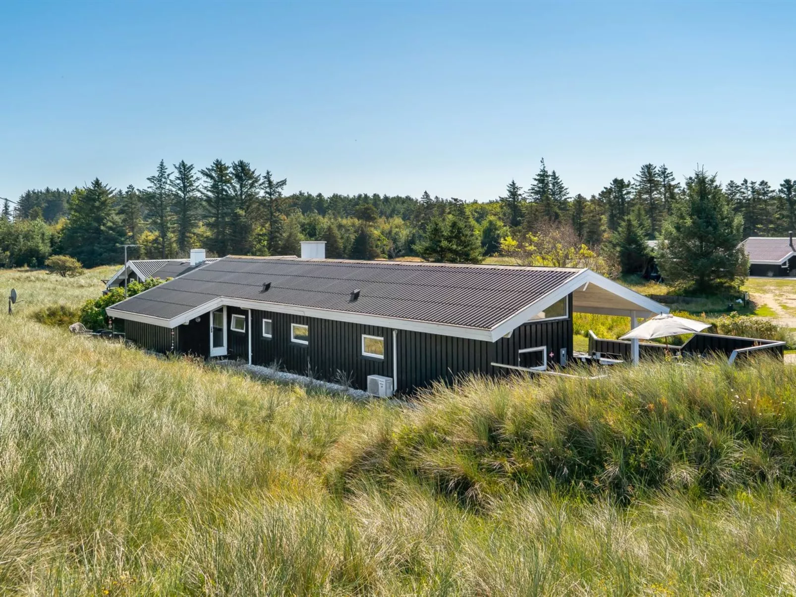 "Greta" - 2.5km from the sea - Outside