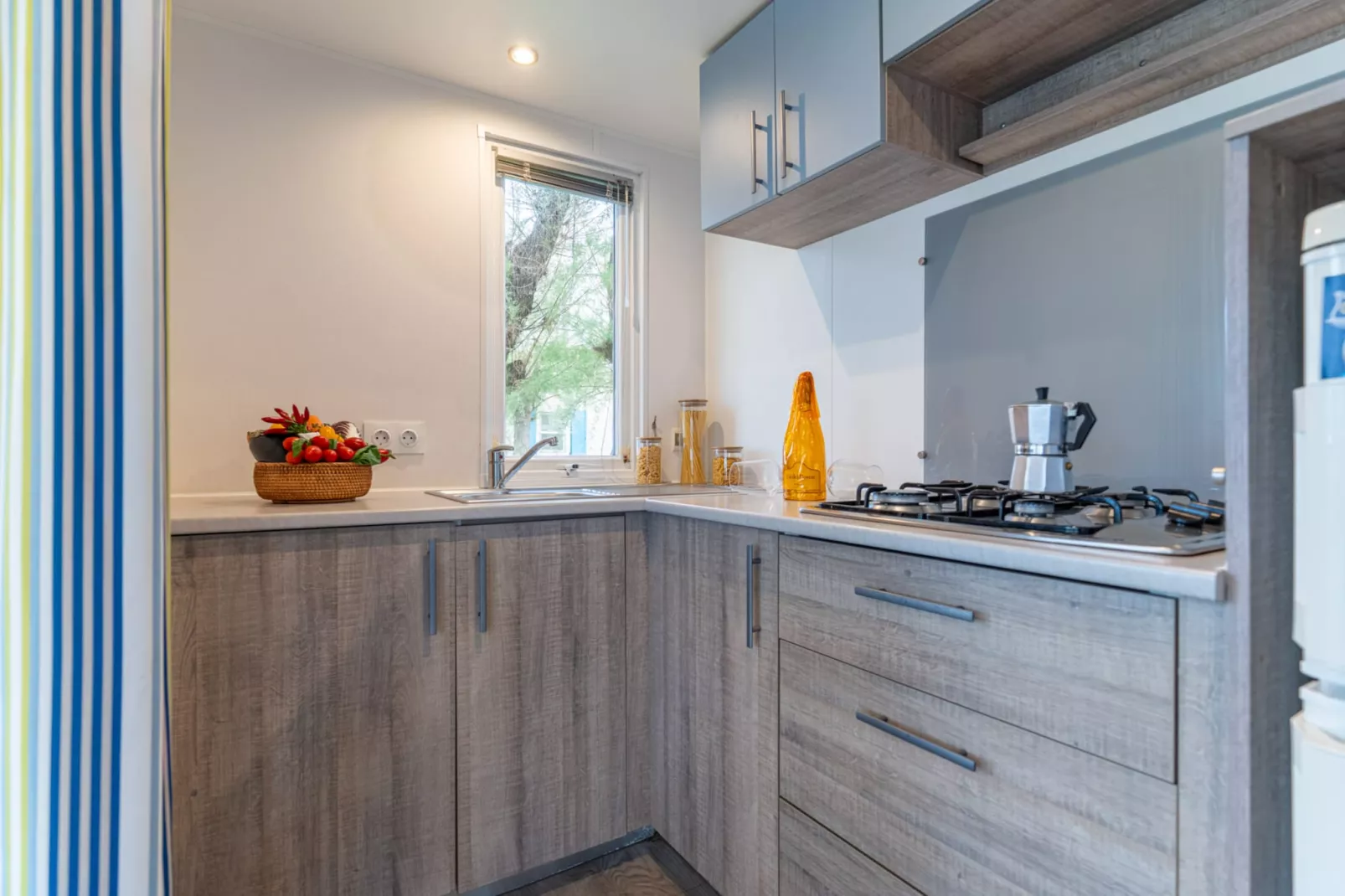 VIGNA SUL MAR FAMILY COLLECTION - LODGE SUPERIOR DOG - Kitchen