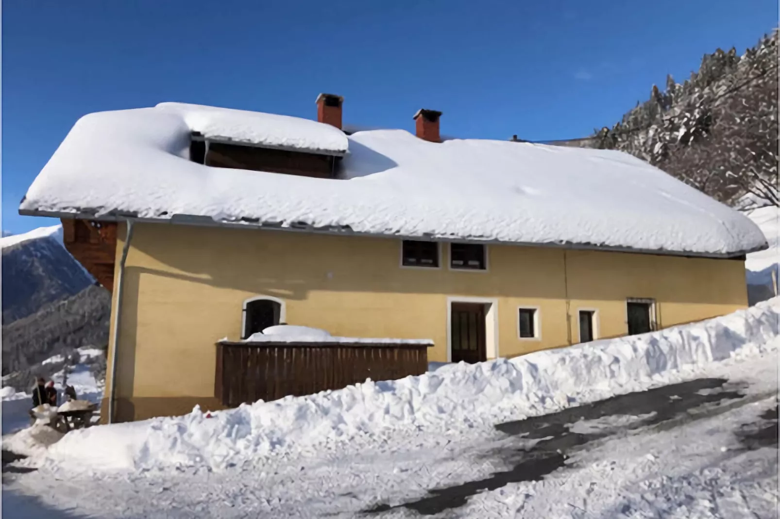 Haus Gatternighof-Exterior winter