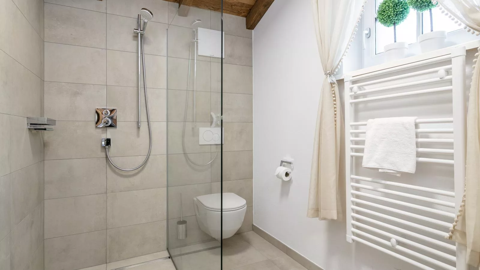Tauernlodge Eben A3 - Badezimmer