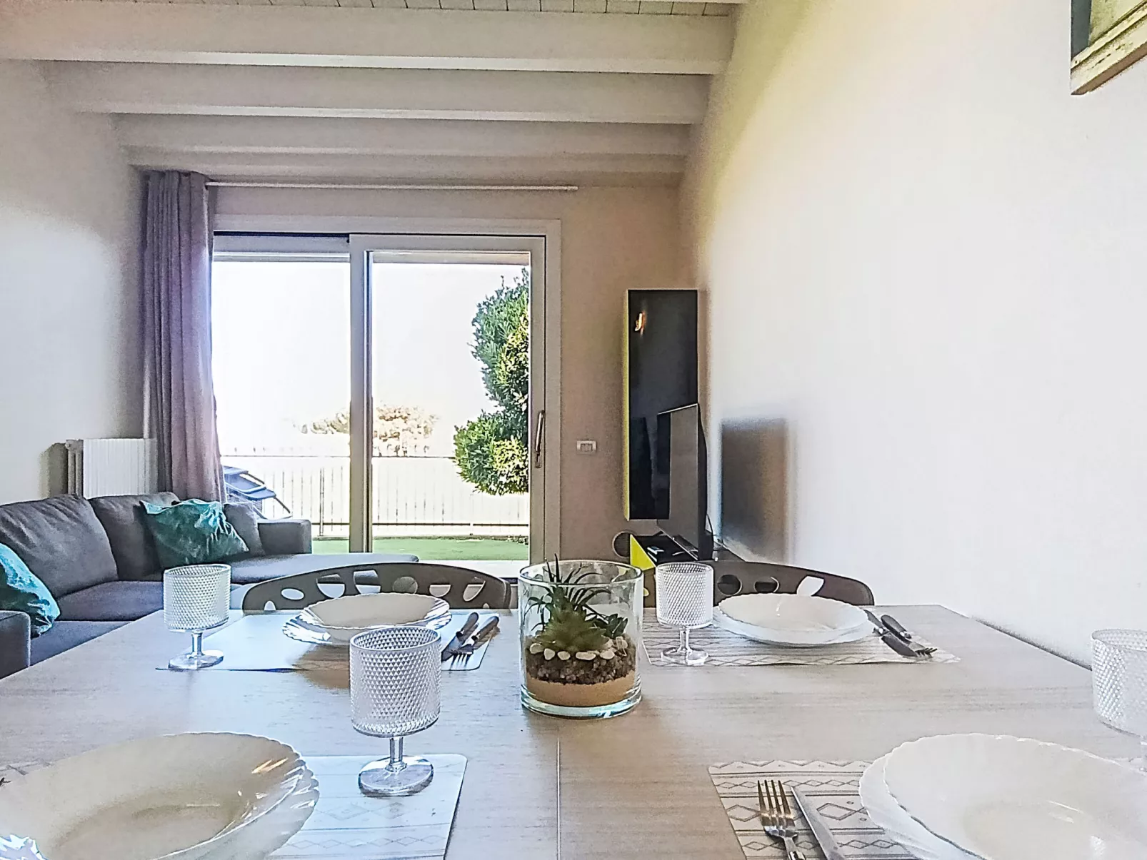 Parma House - Inside