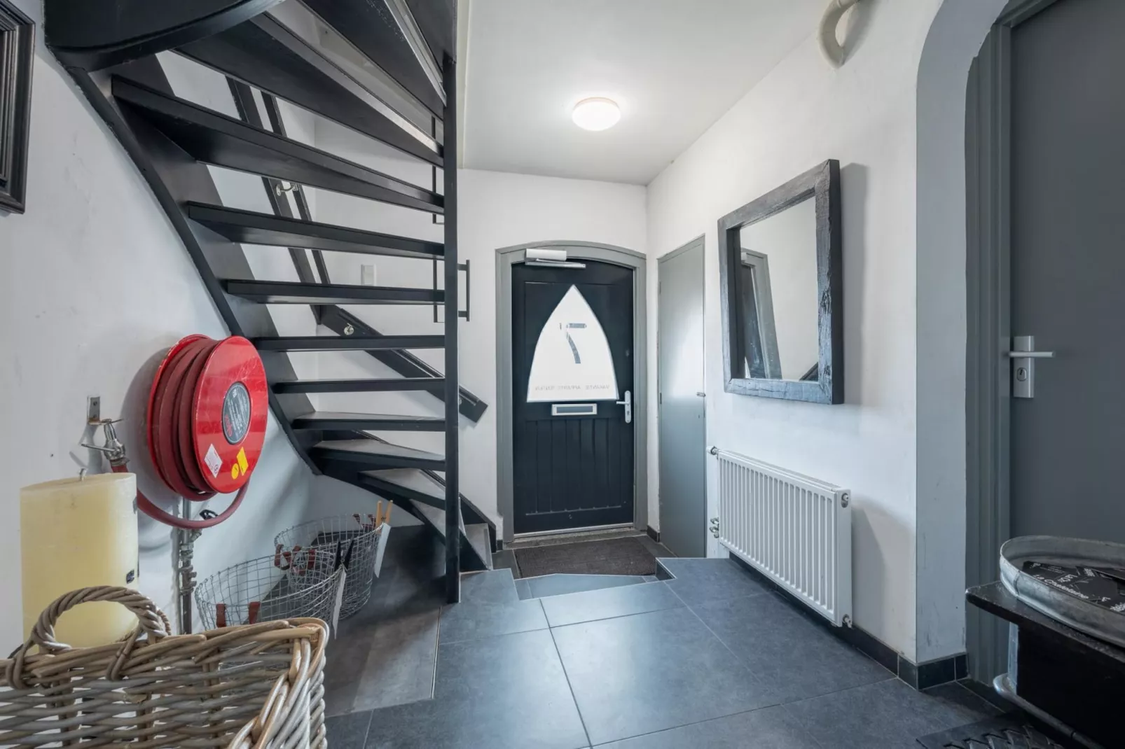 La Chatelaine 3 - Flur