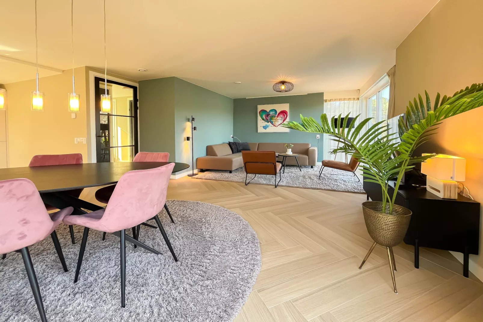 Holiday home Torenvalk - Dining room