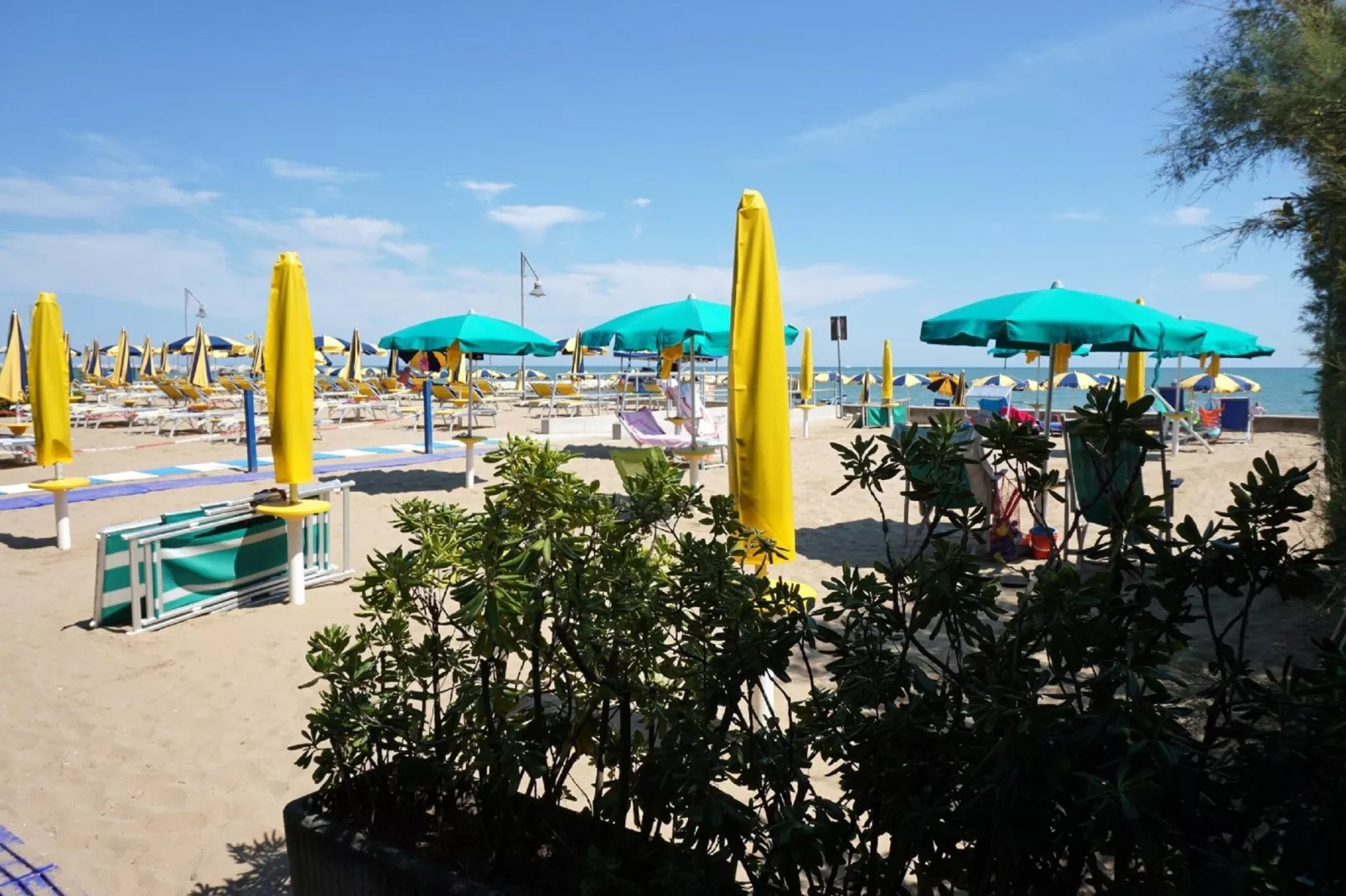 Riviera 18 - Areas within 5km in summer