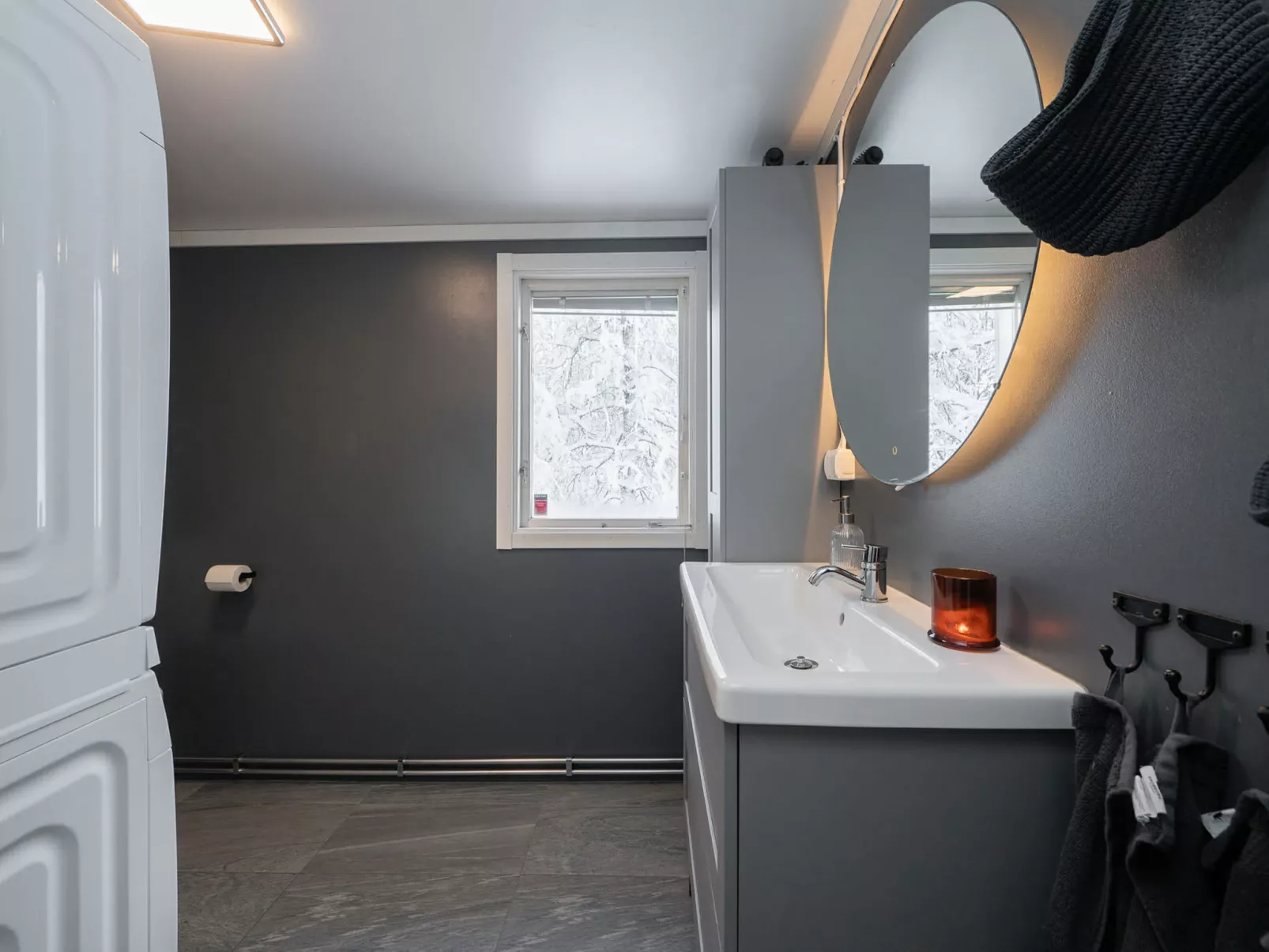 Paradislyckan - Drinnen