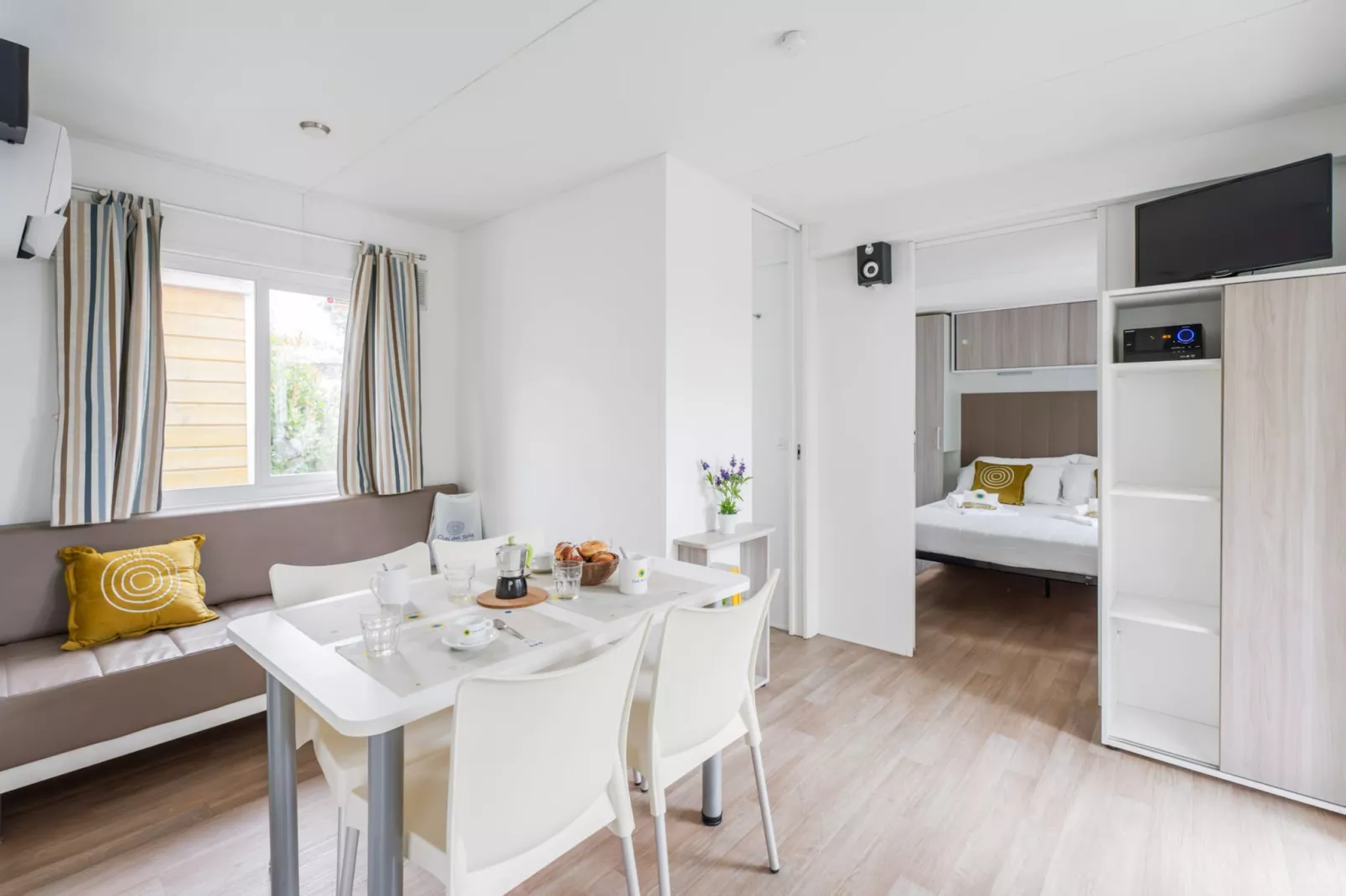 VIGNA SUL MAR FAMILY COLLECTION - LODGE DELUXE - Living room