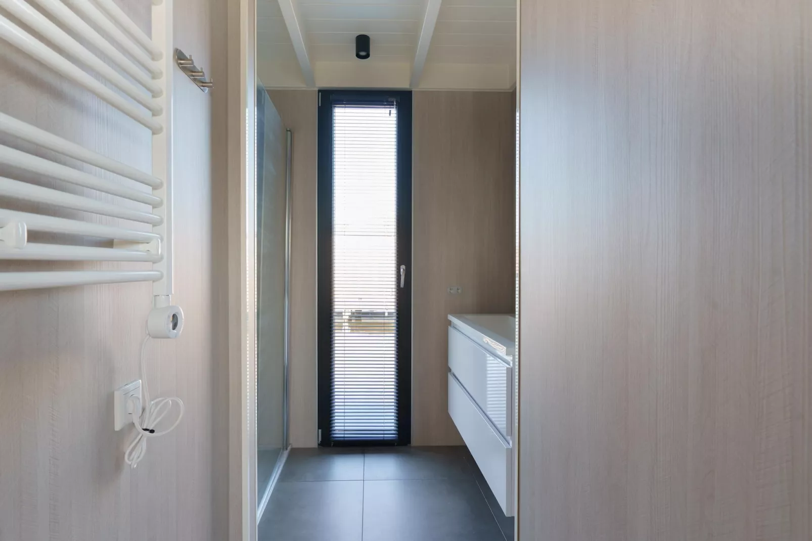 Houseboat Meerzicht - Bathroom