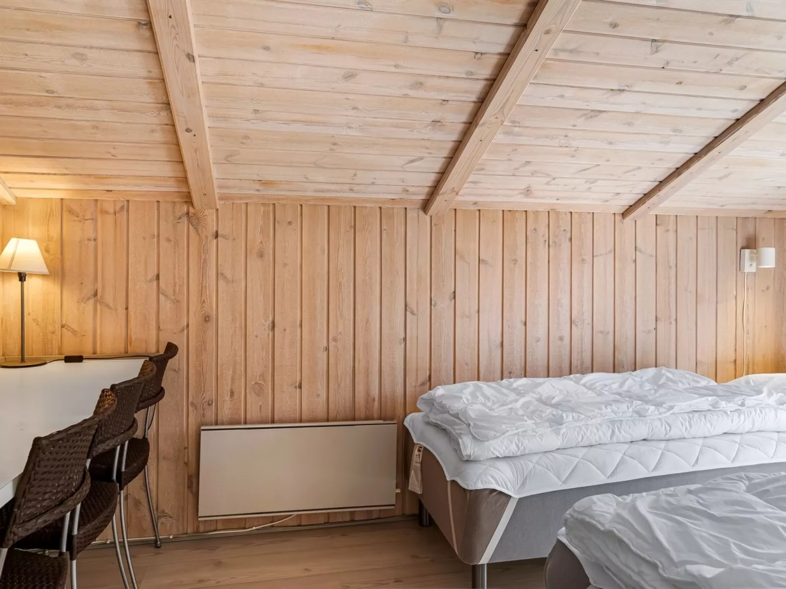 "Akka" - 2km from the sea - Drinnen