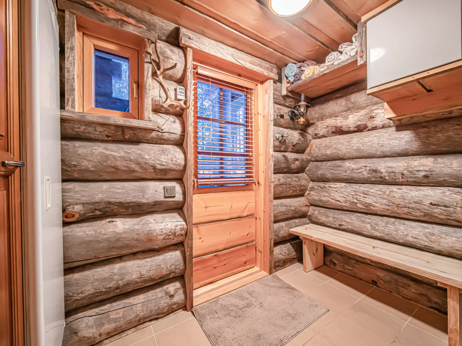 Riekkopolku - Dedans