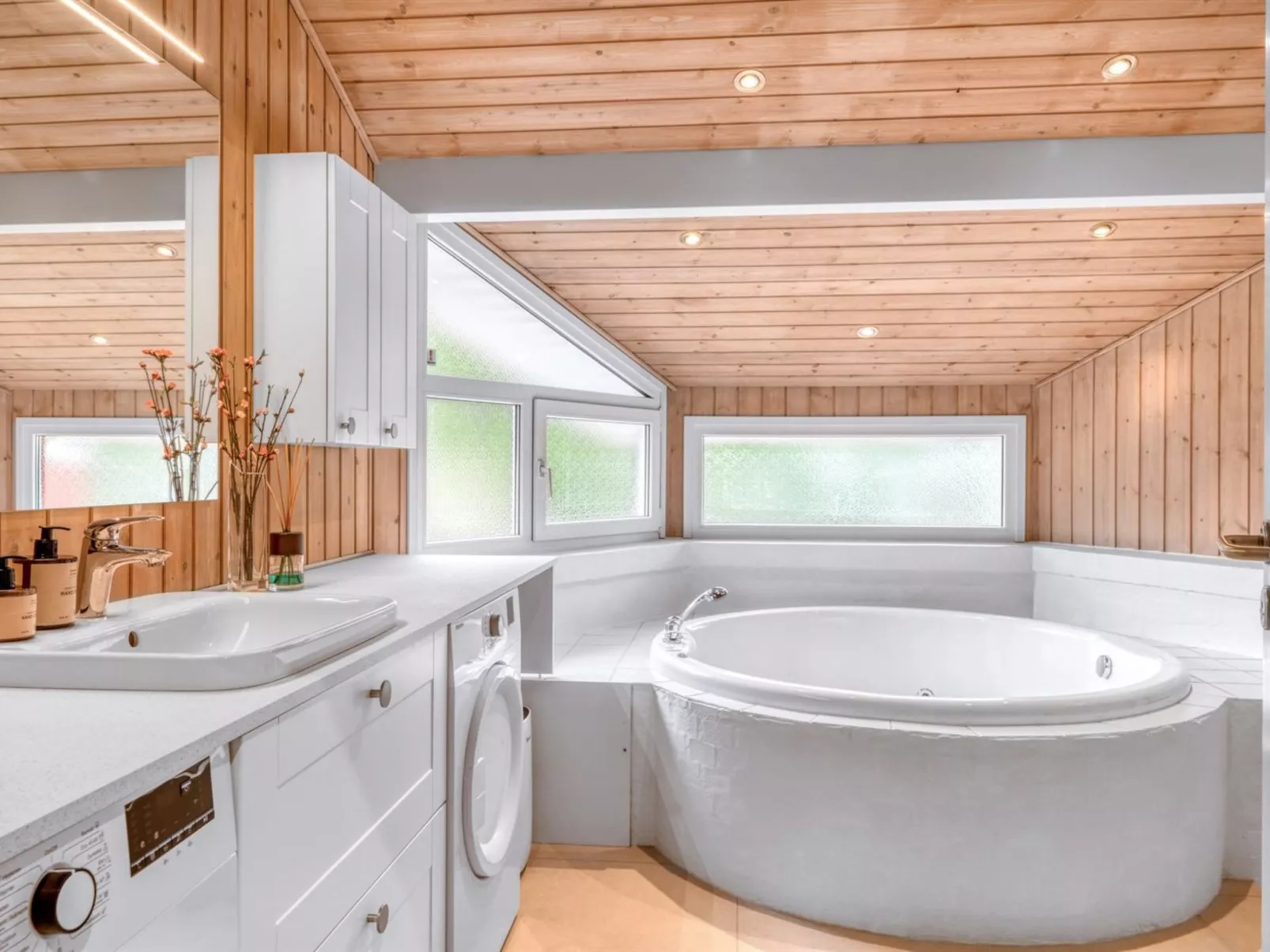 "Gunborg" - 2.5km from the sea - Drinnen