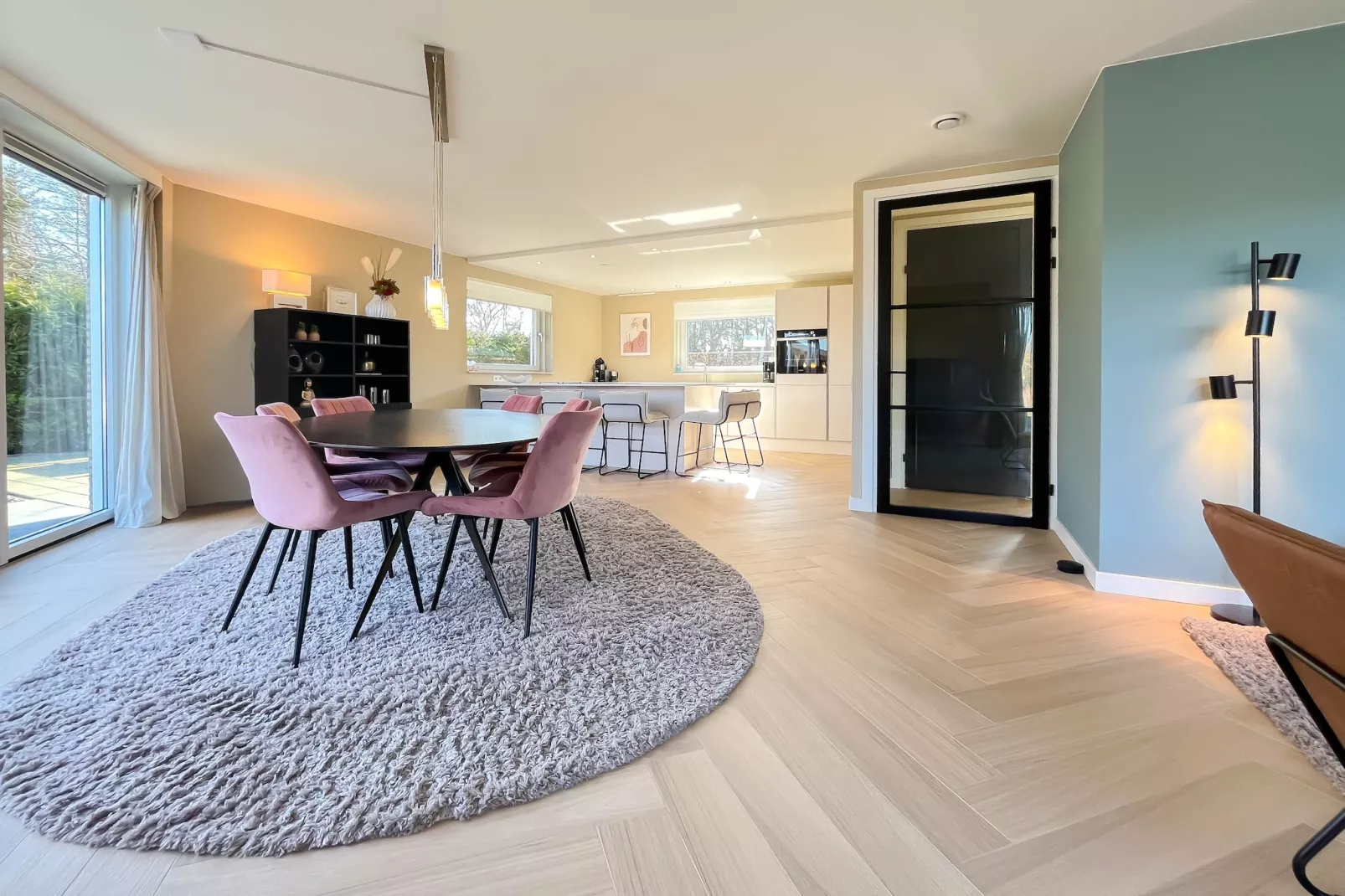 Holiday home Torenvalk - Dining room