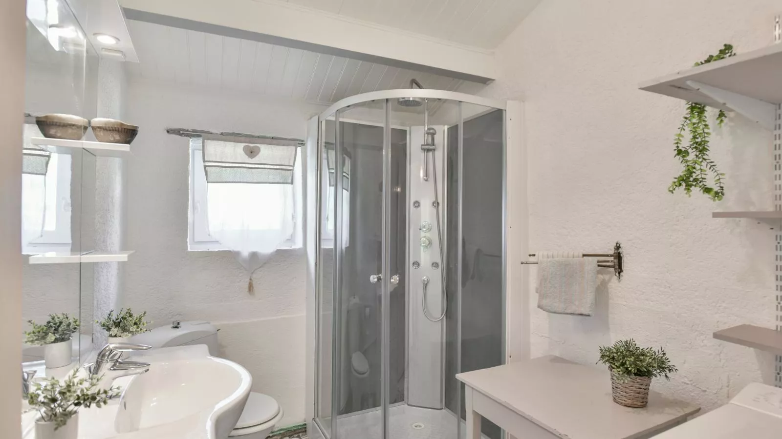 Gite la Bergerie - Bathroom