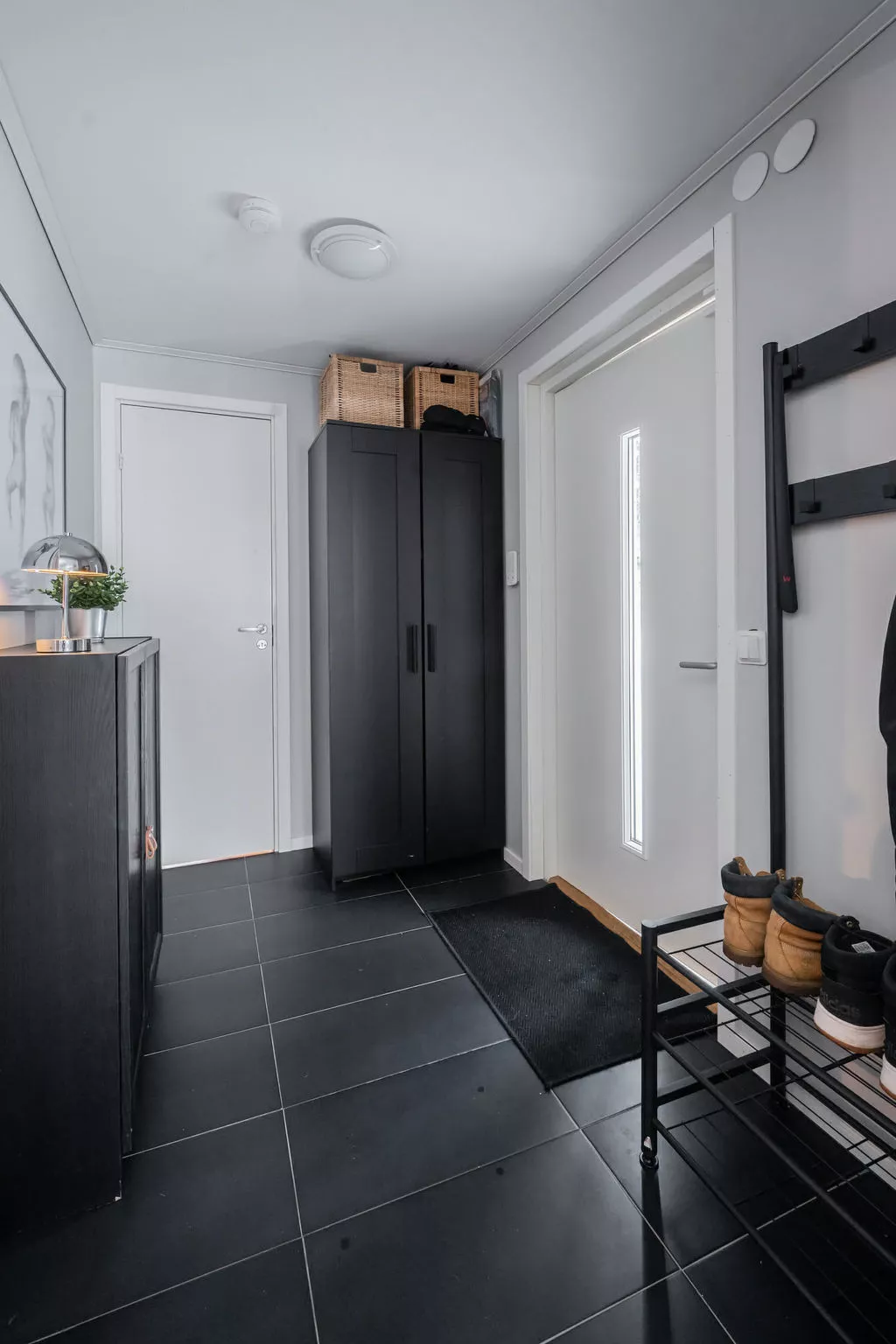 Paradislyckan - Drinnen