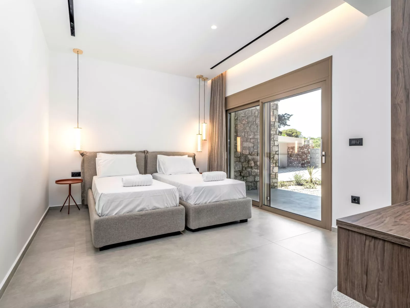 Ruby Paradise - Drinnen