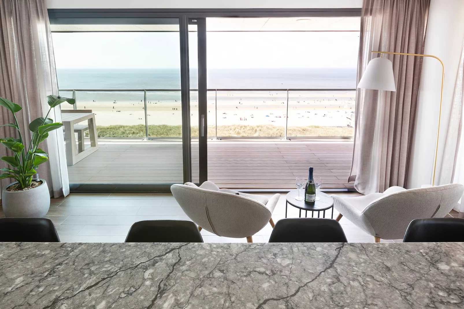 Droomsuites Egmond aan Zee - 8 person apartment - Salle à manger