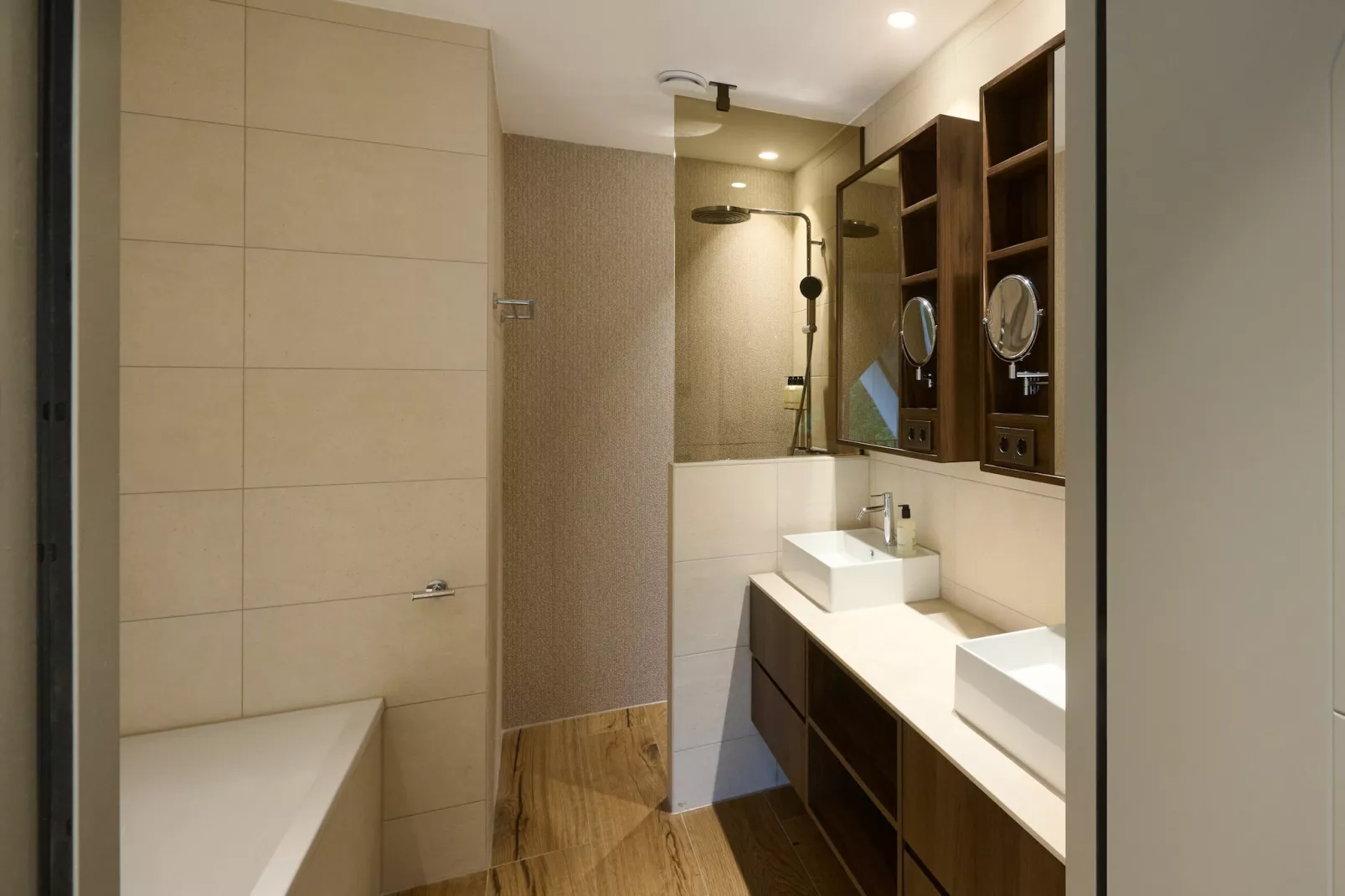 Droomsuites Texel - 8 person apartement - Badezimmer