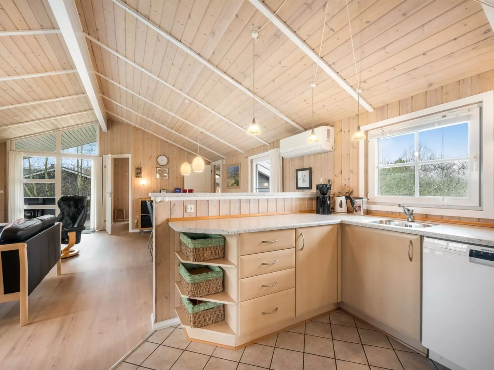 "Tinka" - 1.2km to the fjord - Dedans