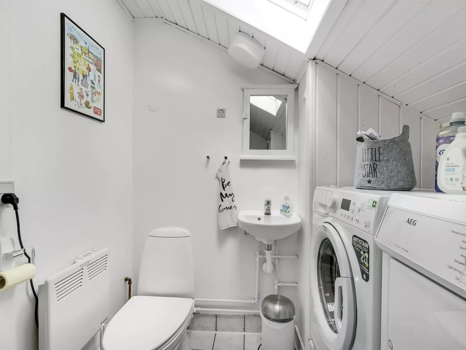 "Ufred" - 1.3km to the fjord - Inside