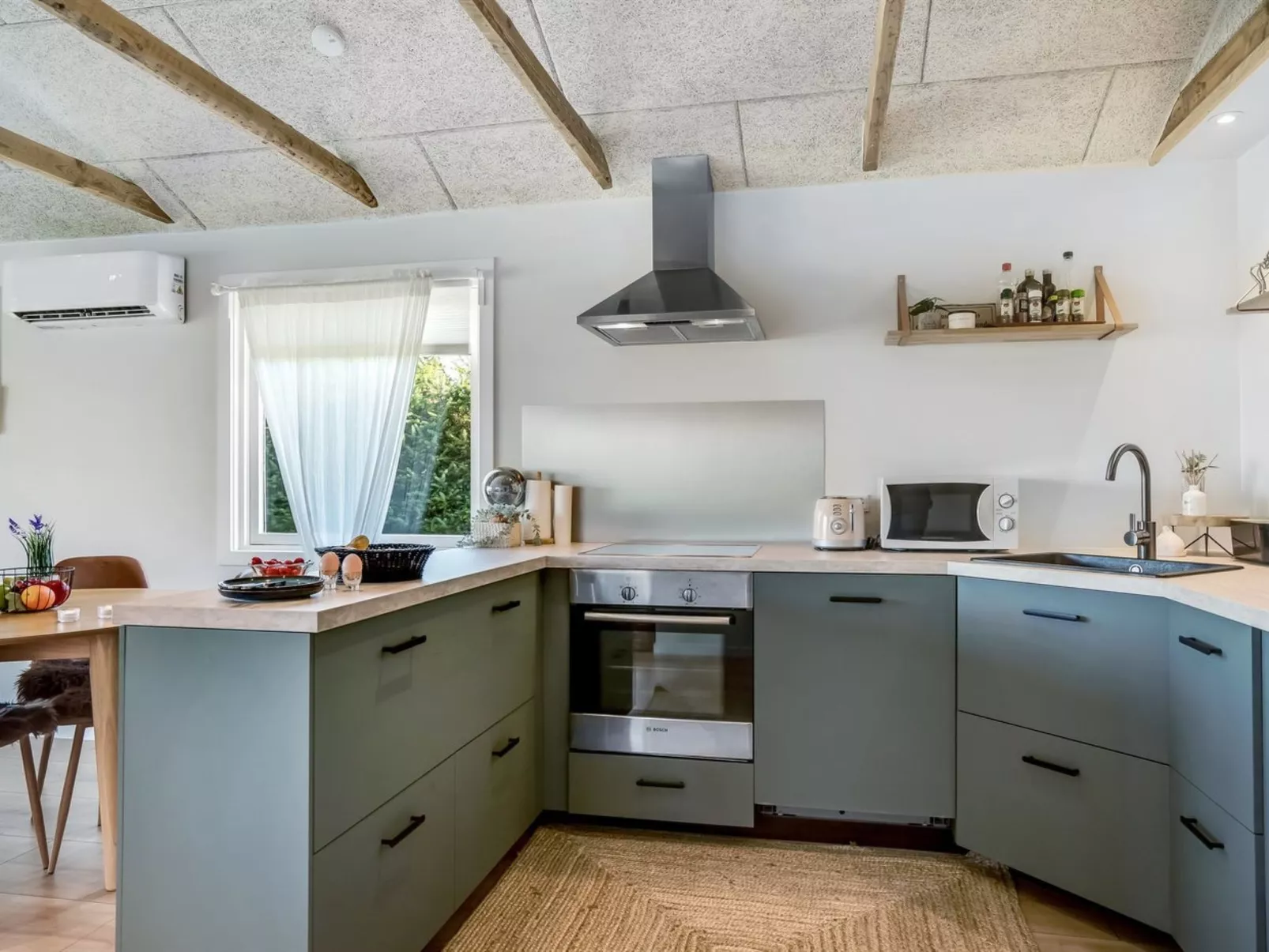 "Kanerva" - 100m to the fjord - Drinnen