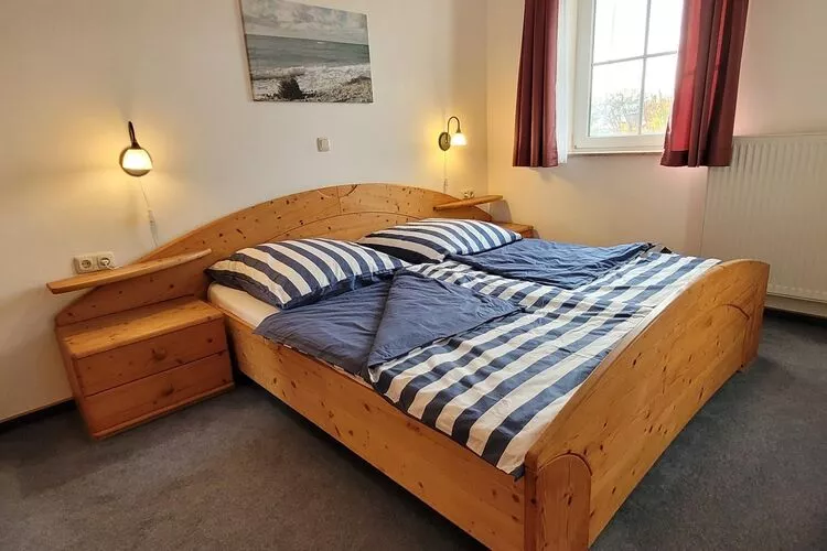 3-Raum-App B-12 65 qm 1 OG-Bedroom