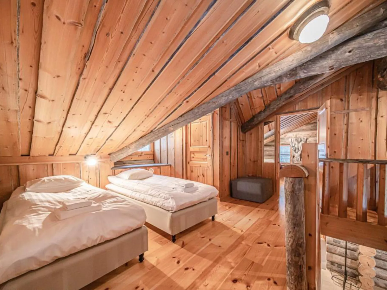 Riekkopolku - Dedans