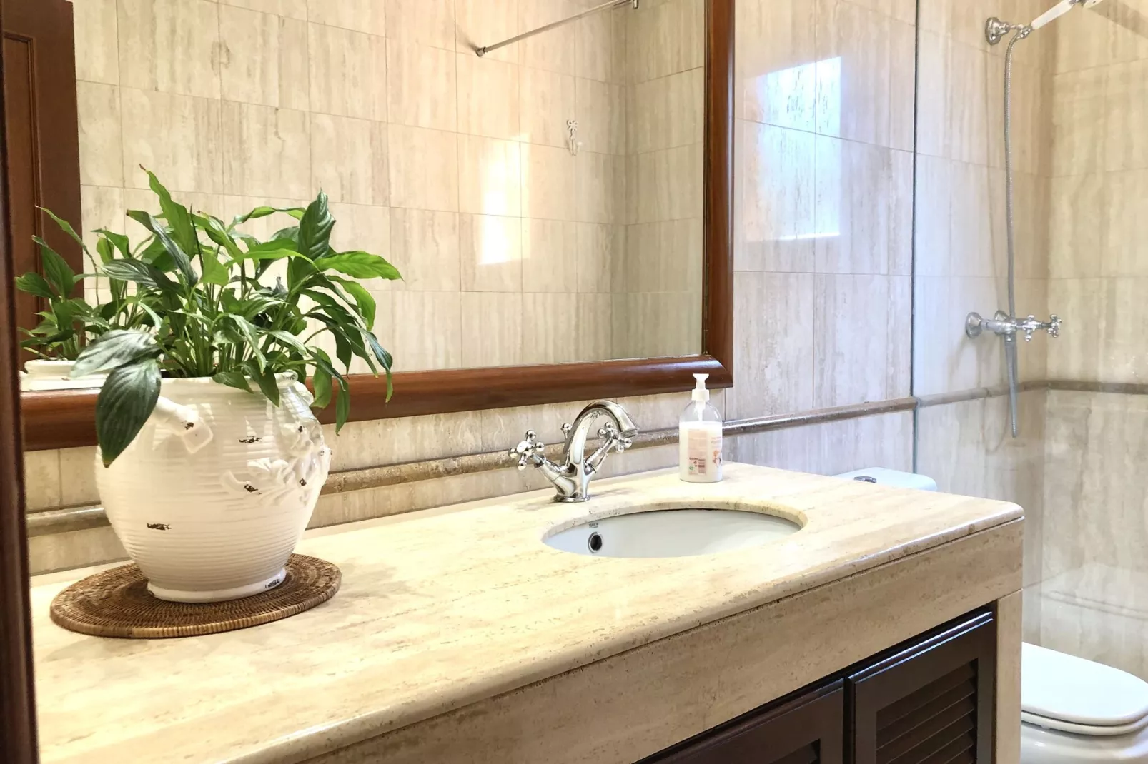 Golf Peralada-Salle de bain