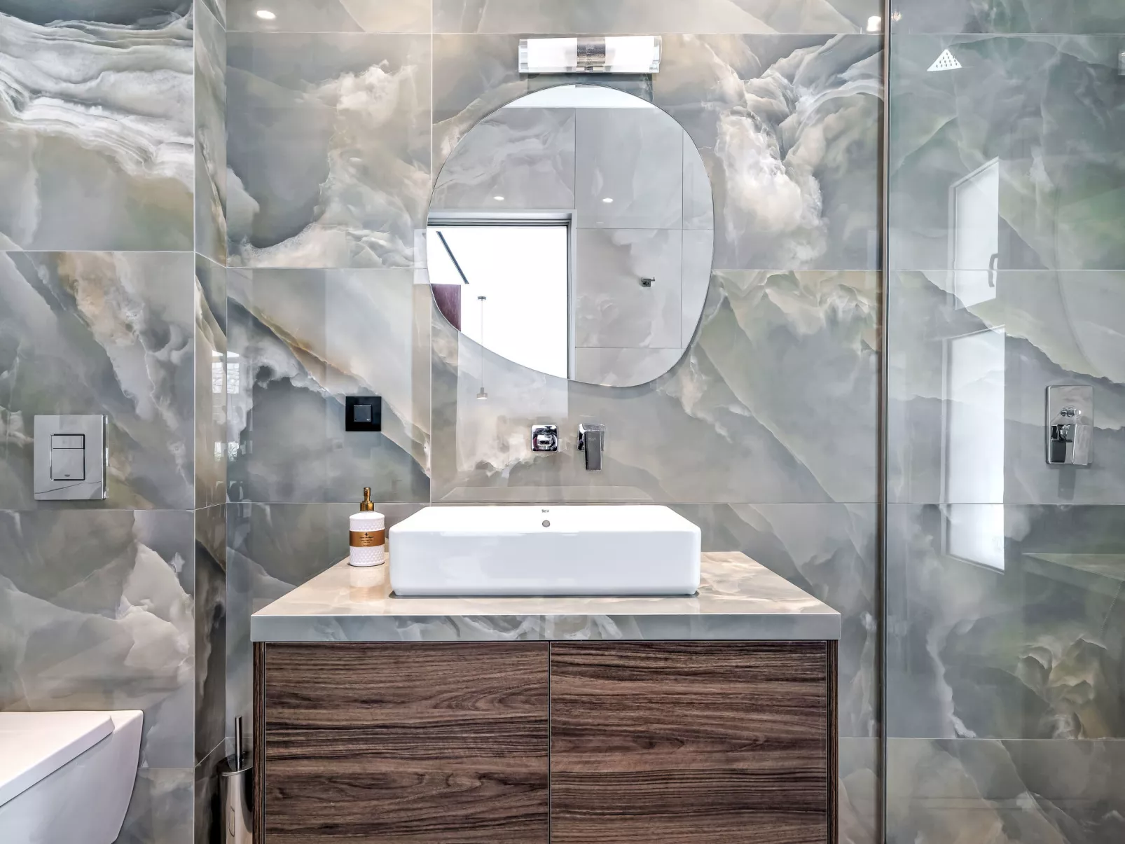 Ruby Paradise - Drinnen