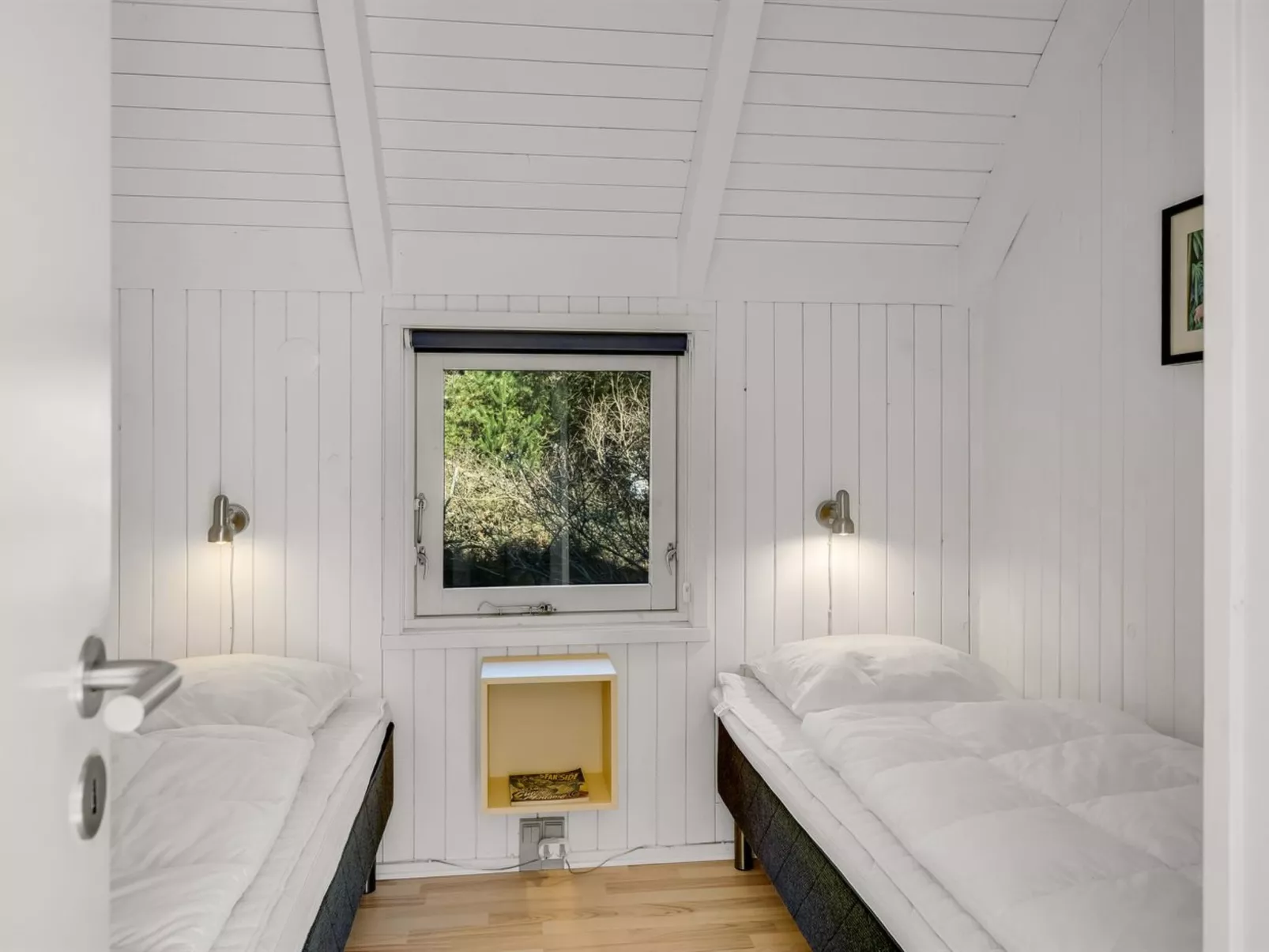 "Udder" - 1.3km from the sea - Inside