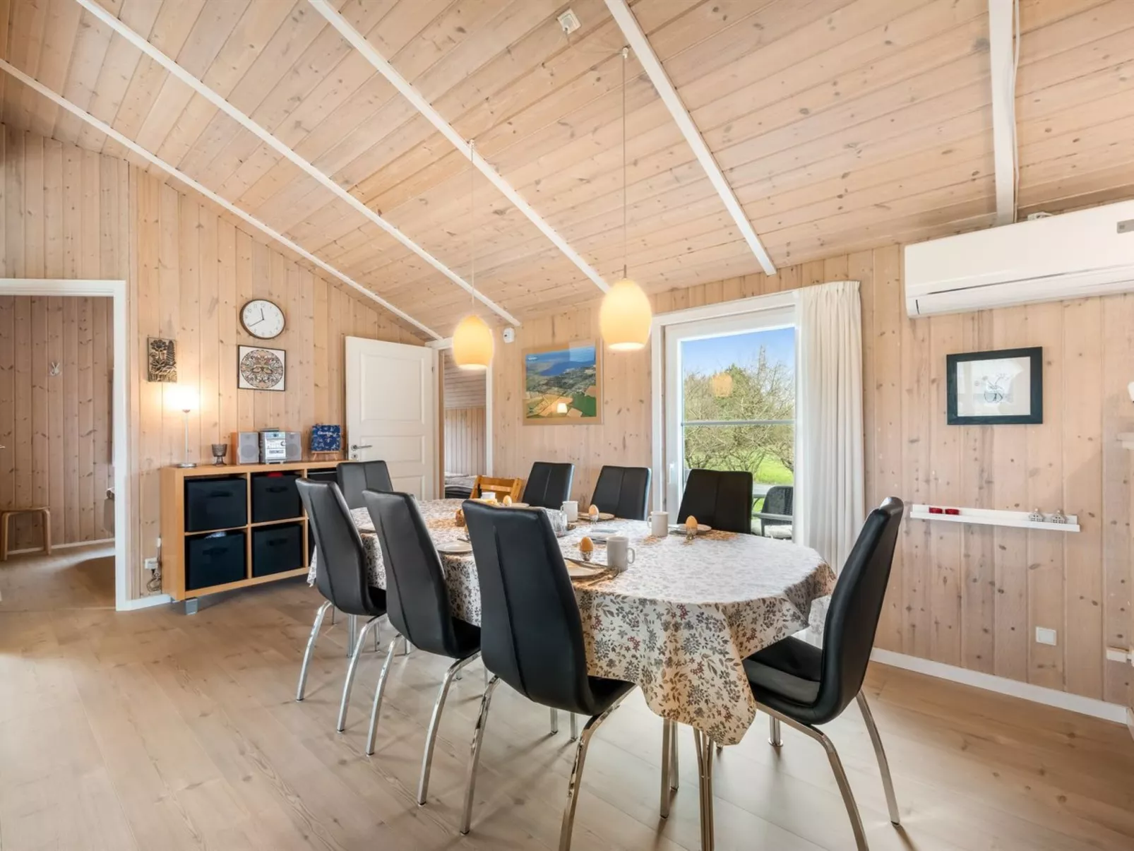 "Tinka" - 1.2km to the fjord - Dedans