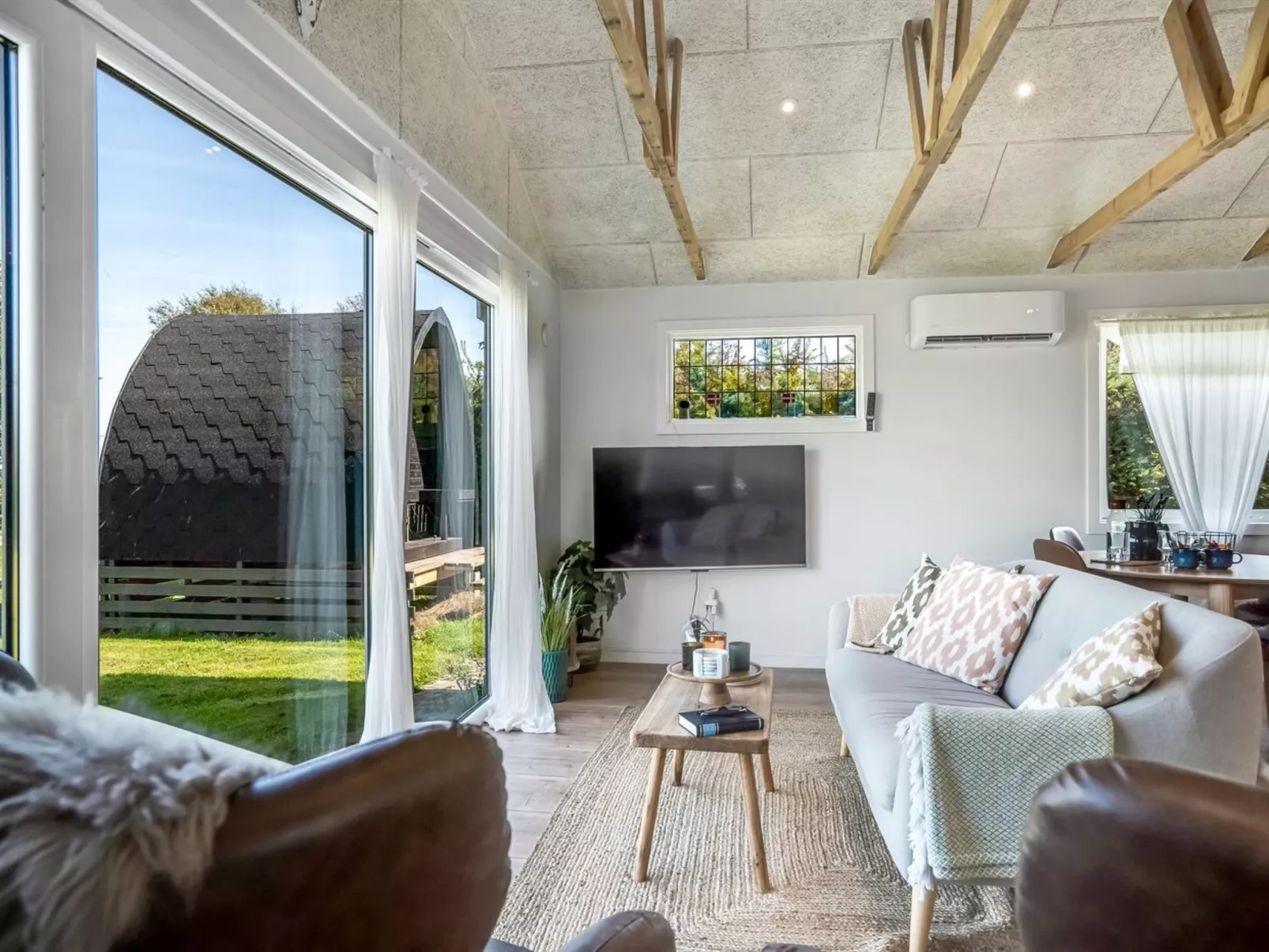 "Kanerva" - 100m to the fjord - Drinnen