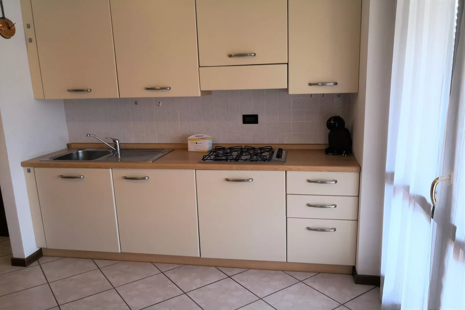 Casara Elle Otto - Kitchen
