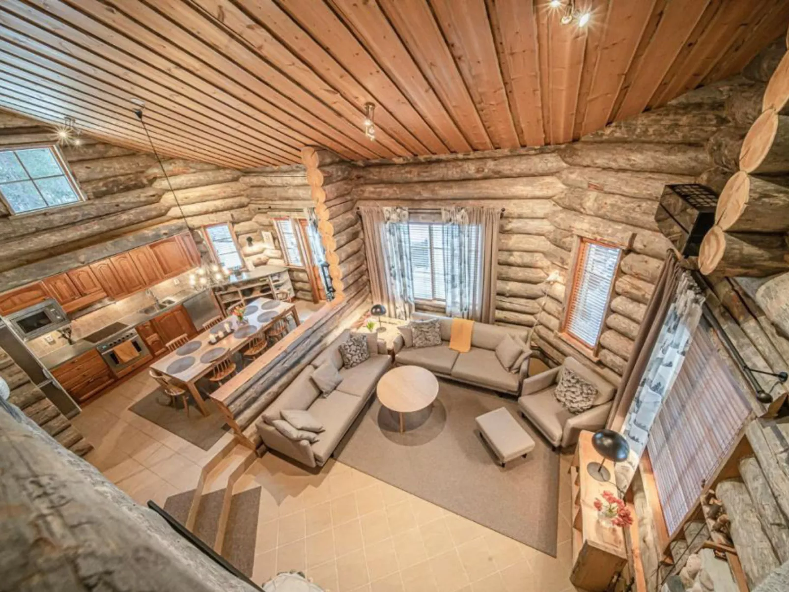 Riekkopolku - Dedans