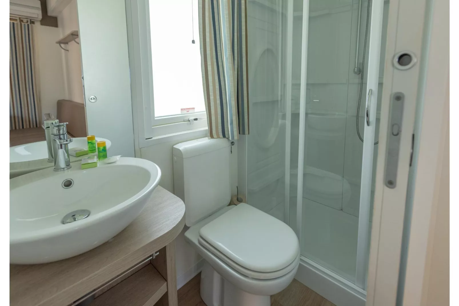 Stork Family Collection - LODGE DELUXE FAMILY max cap 6 pax - Badezimmer