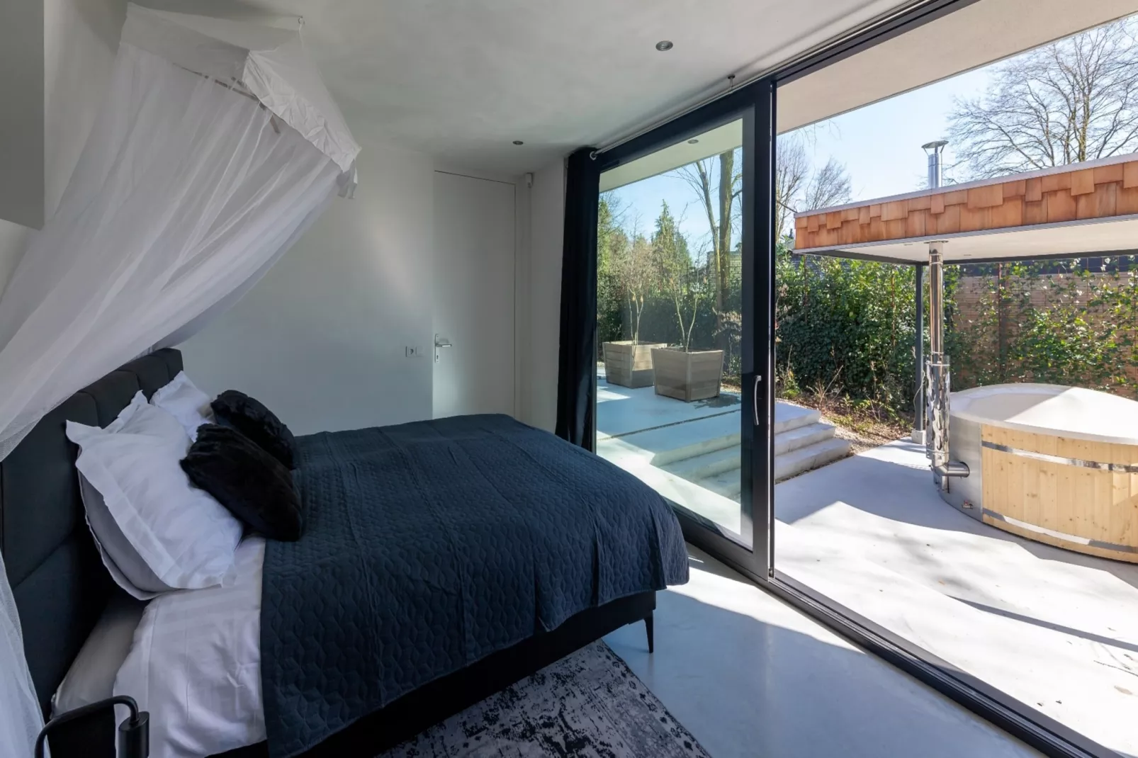 Houten Boshuis - Bedroom