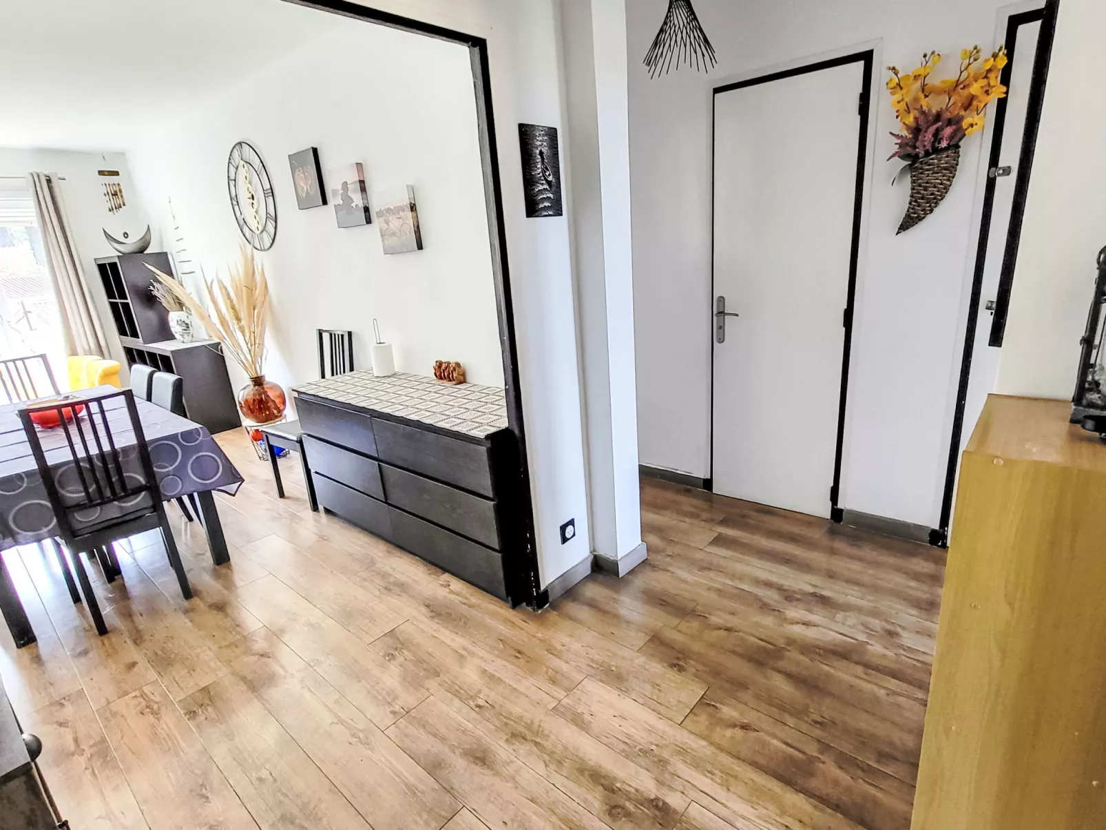 Marius Bondil - Dedans