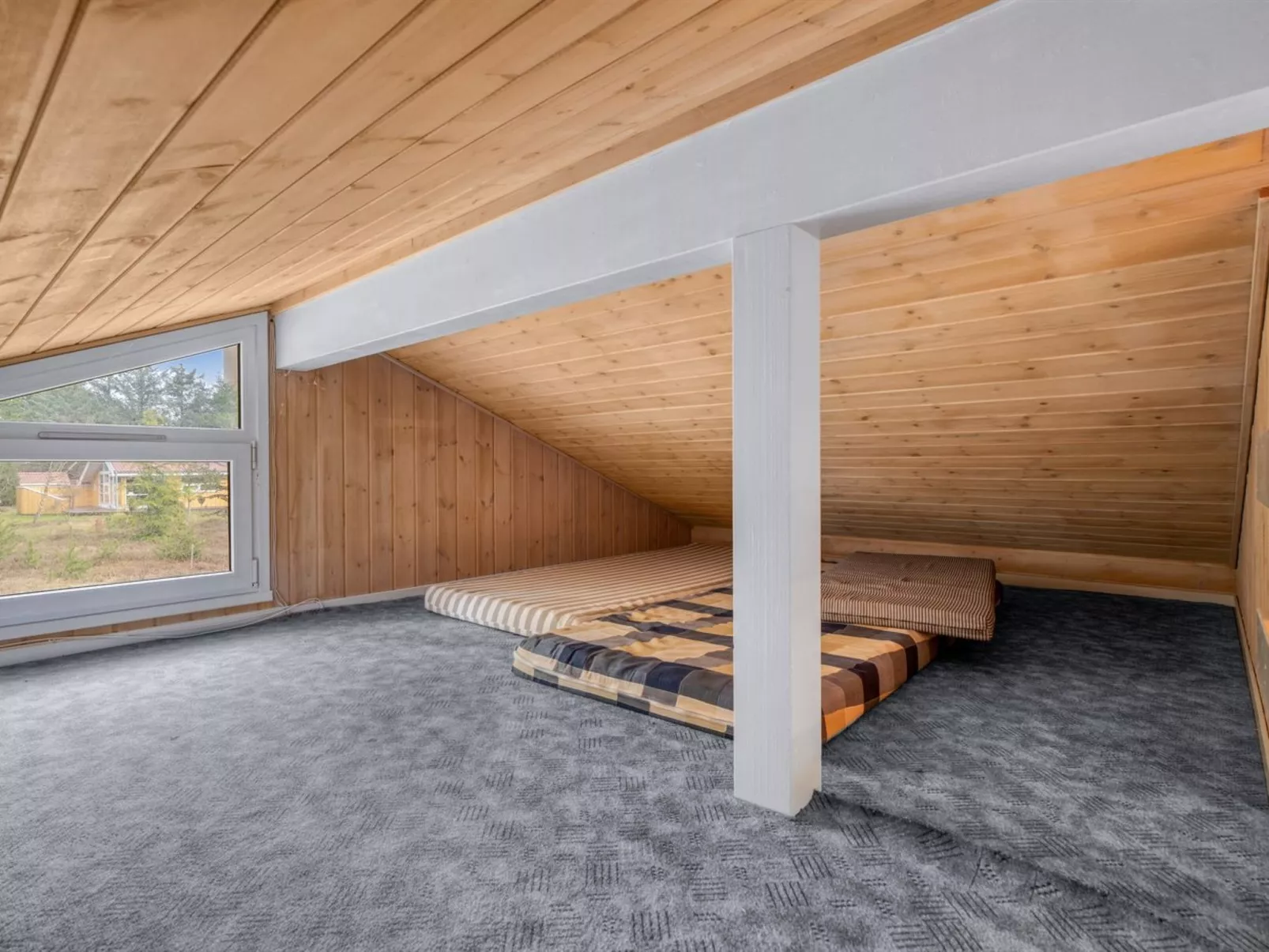 "Gunborg" - 2.5km from the sea - Drinnen