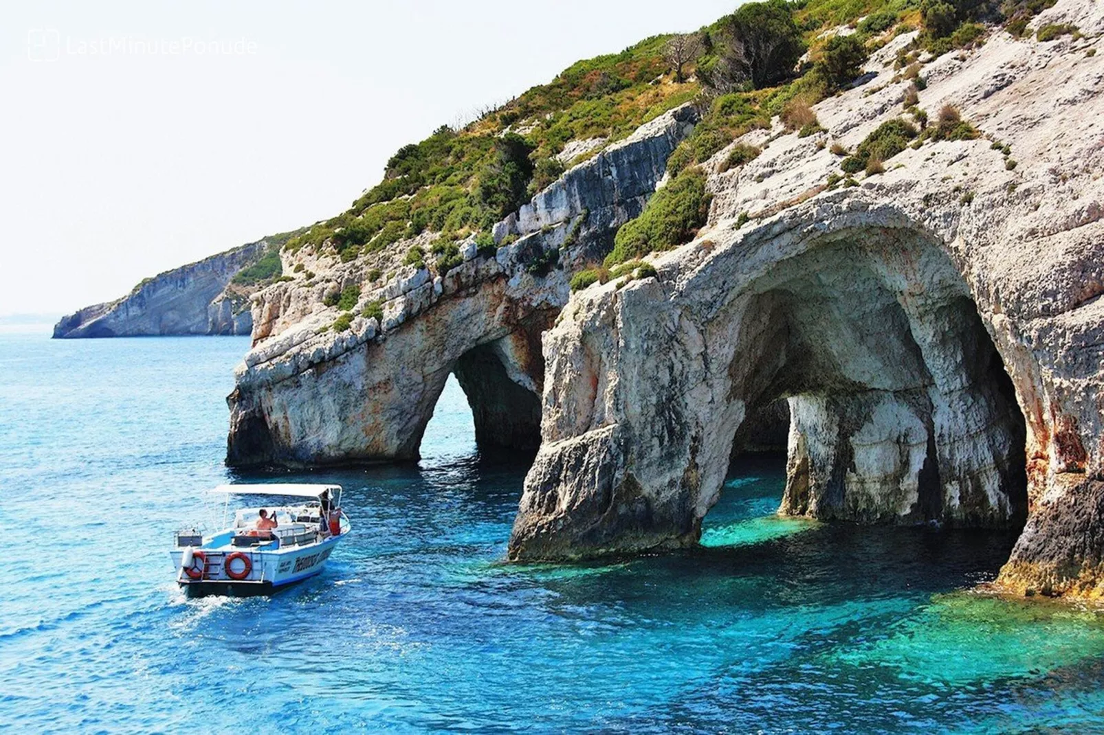 Andriana’s apartment  A fully equipped 2-BR apt in the countryside - Zones été à 5 km