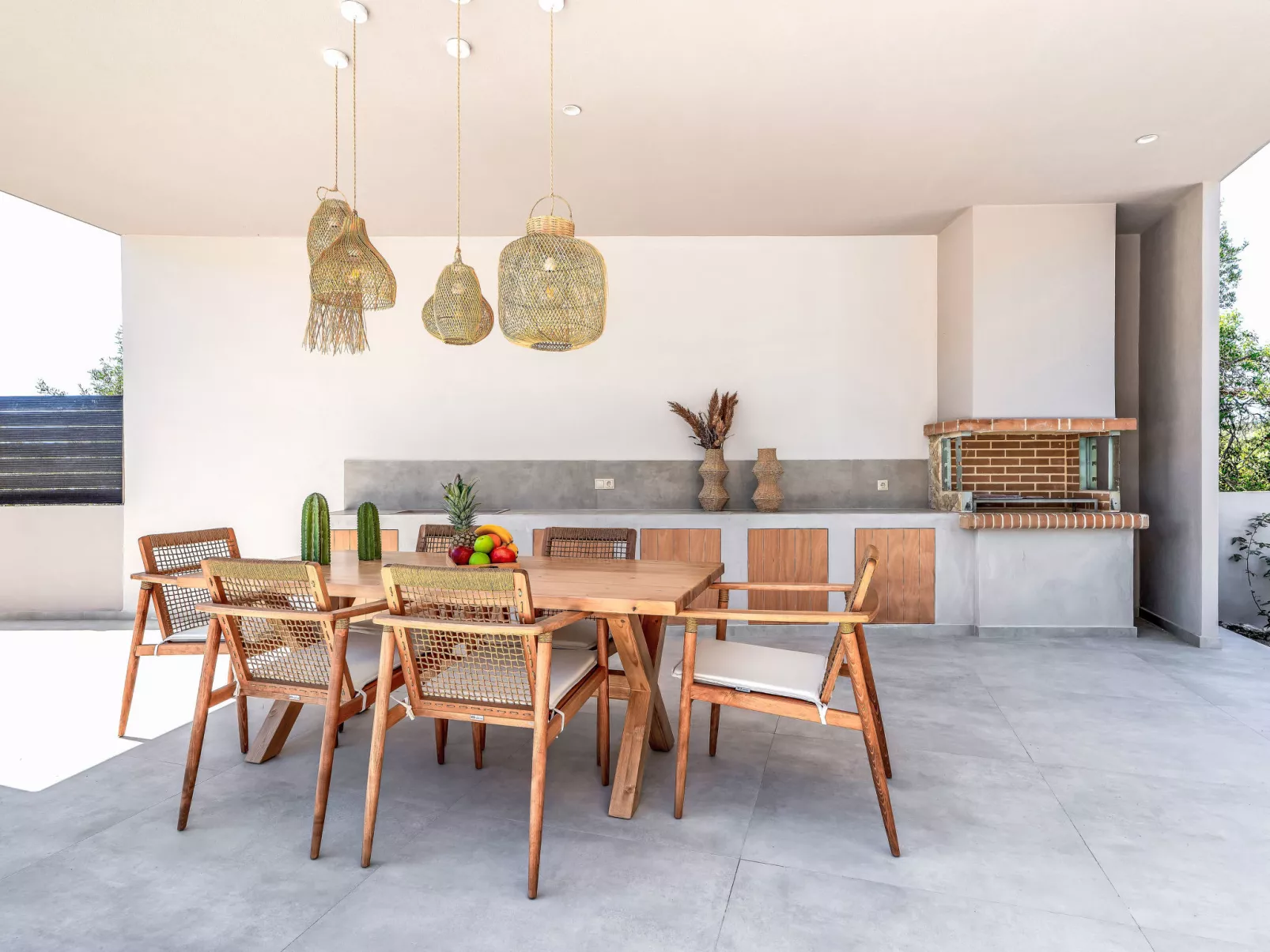 Ruby Paradise - Draußen