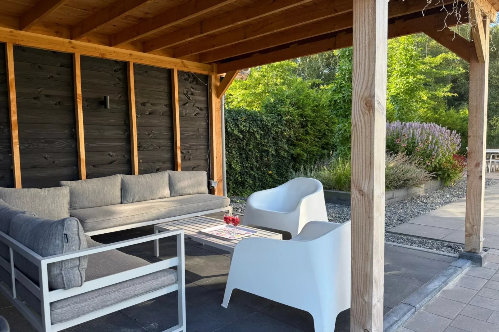 Holiday home Torenvalk - Terrace balcony