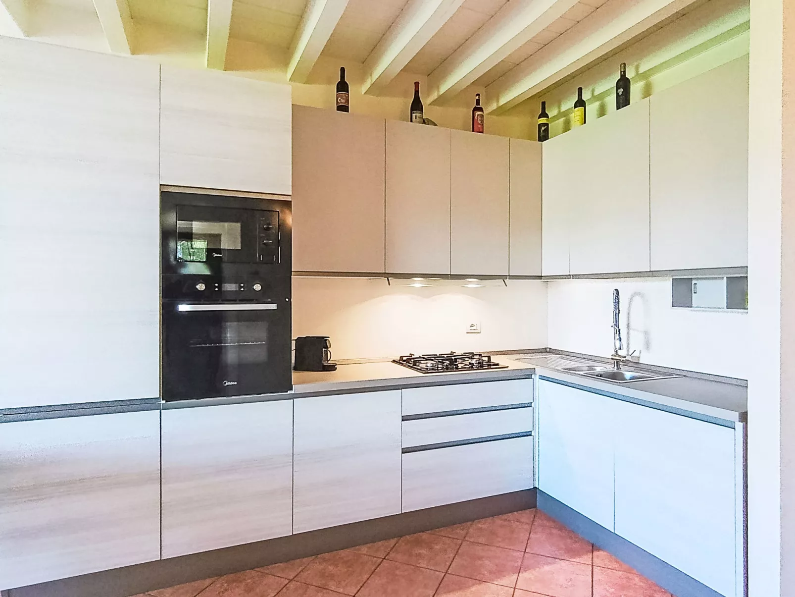 Parma House - Inside