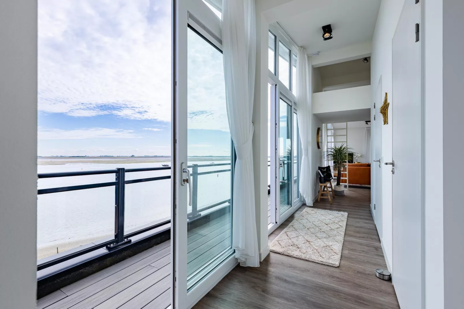 Penthouse at the beach - with balcony | No. 26 - 2 Pers.  | Vista Maris - View in summer