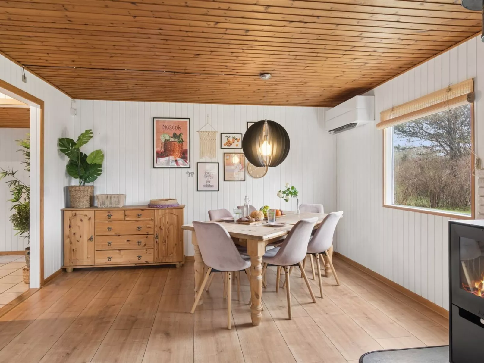 "Ansberga" - 3.2km to the fjord - Dedans