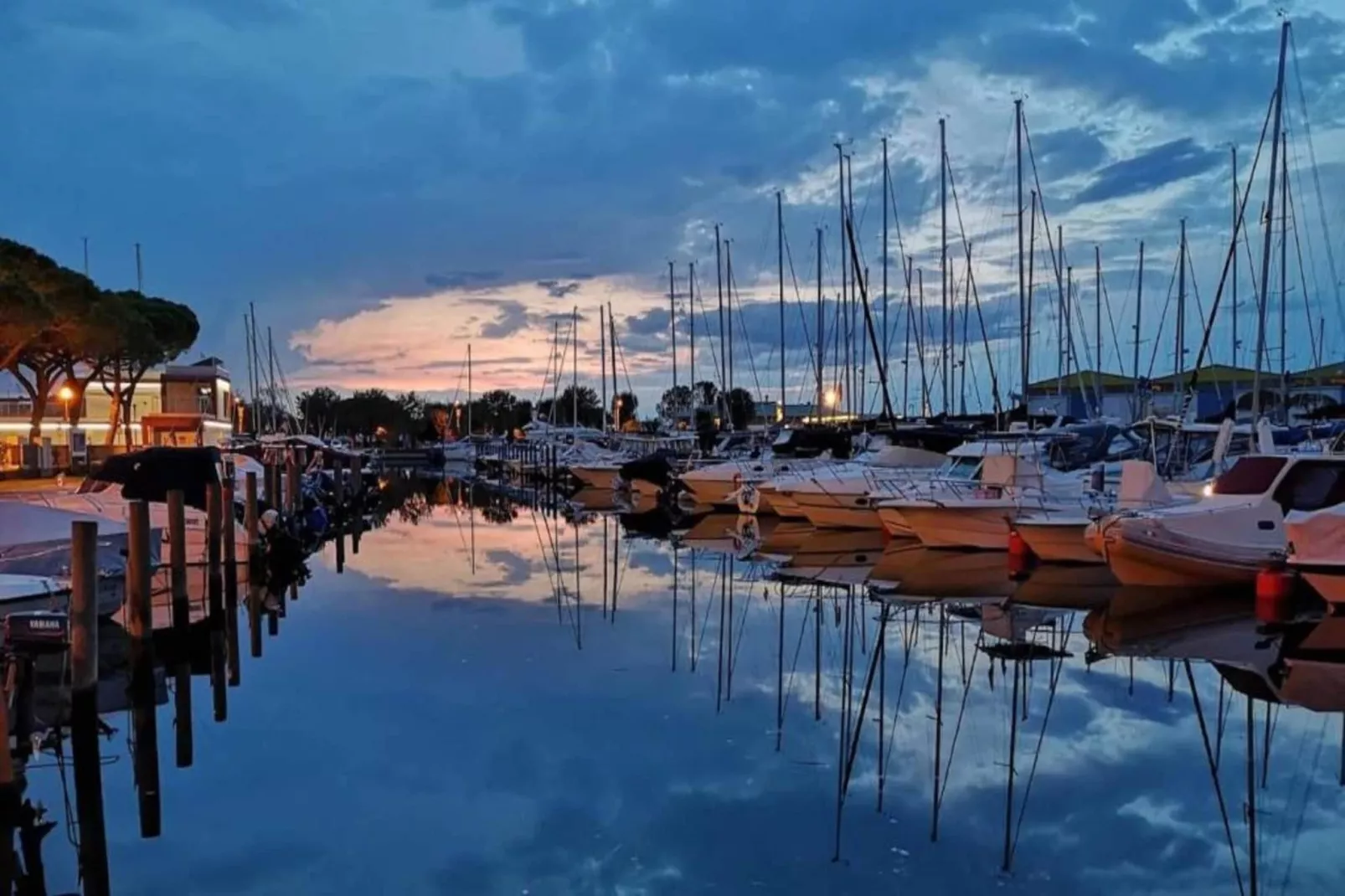 Riviera 18 - Areas within 20km in summer