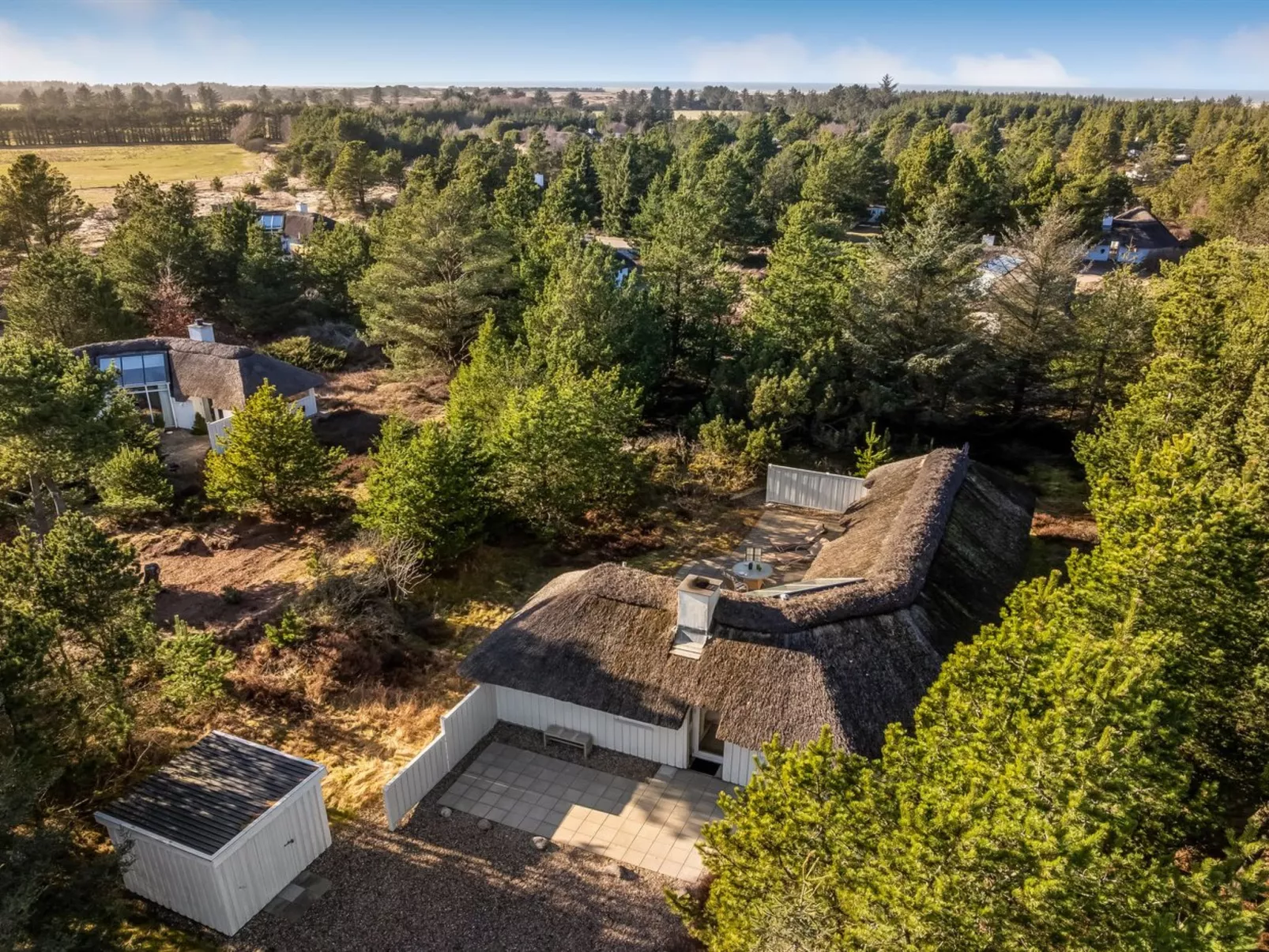 "Udder" - 1.3km from the sea - Outside