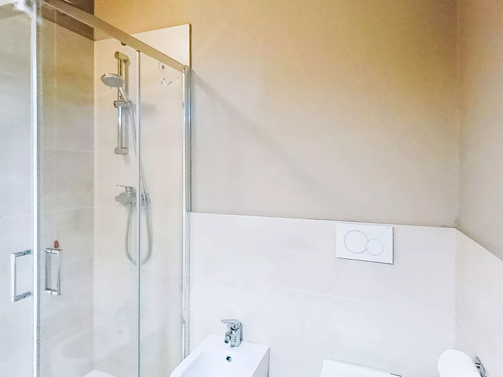 Parma House - Inside