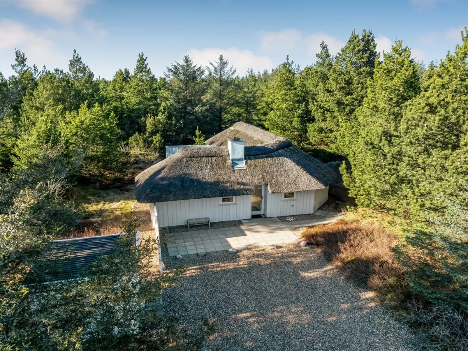 "Udder" - 1.3km from the sea - Outside