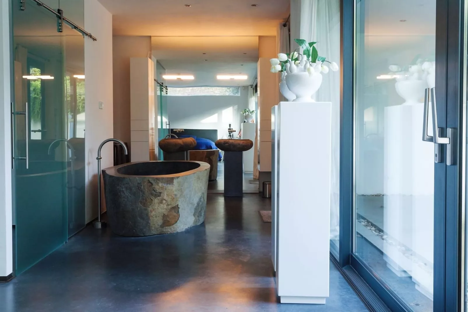 Betonnen Boshuis - Ausstattung